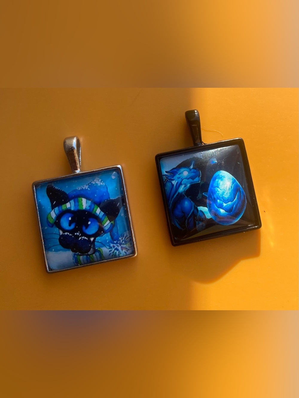 2 Piece Bundle of Glass Cabochon Charm Pendants / Keychain / DIY Jewelry (pendan